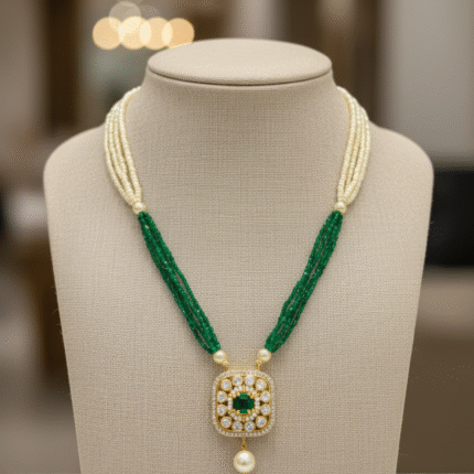 Timeless Quadrate Pendant Necklace with Pearls and Emerald Beads