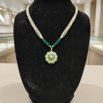 The Emerald Bloom & Pearl Delight Necklace