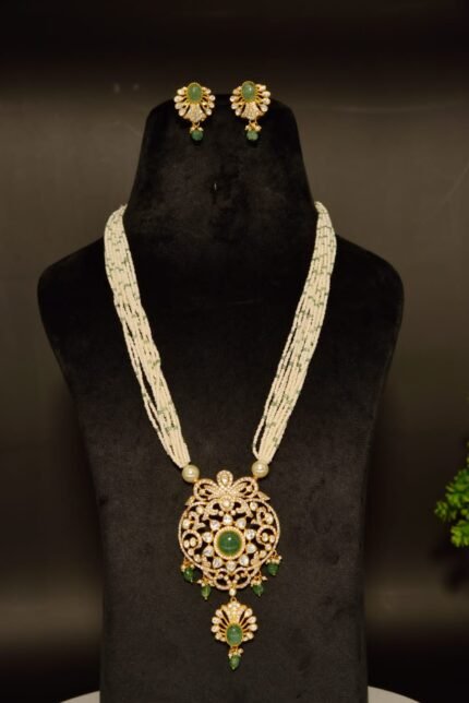 The "Verdant Heritage" Long Pendant Set